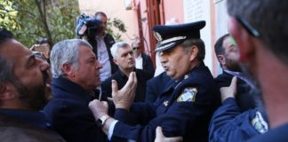 Εισβολή της ΠΟΕΔΗΝ στο γραφείο του διοικητή του ‘Σωτηρία’