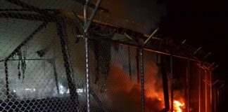 Οκτώ τραυματίες αστυνομικοί από εξέγερση μεταναστών στη Μόρια