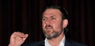 Σύμβουλος Ερντογάν: Ένας πόλεμος με την Ελλάδα θα ήταν σαν ενήλικος να χτυπάει μωρό στην κούνια