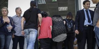Έγκλημα στην Πετρούπολη: «Της είπα να φέρει μια σακούλα για να βάλω μέσα το μωρό μαζί με άλλα σκουπίδια»
