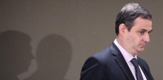 Φ. Σαχινίδης για Μεσοπρόθεσμο: Θεωρητικά υπερπλεονάσματα σε βάρος των νοικοκυριών