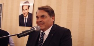 Ο Μητσοτάκης διέγραψε τον Καμπόσο