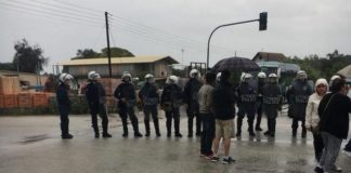 Κέρκυρα: Διμοιρίες των ΜΑΤ και ένταξη έξω από τον ΧΥΤΑ Λευκίμης