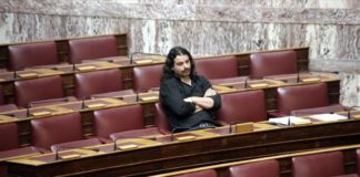 Ποινική δίωξη για εσχάτη προδοσία στον Κώστα Μπαρμπαρούση