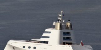 Μάγεψε το Ιόνιο η “θαλαμηγός του μέλλοντος” του Ρώσου μεγιστάνα Αντρέι Μιχαλένκο