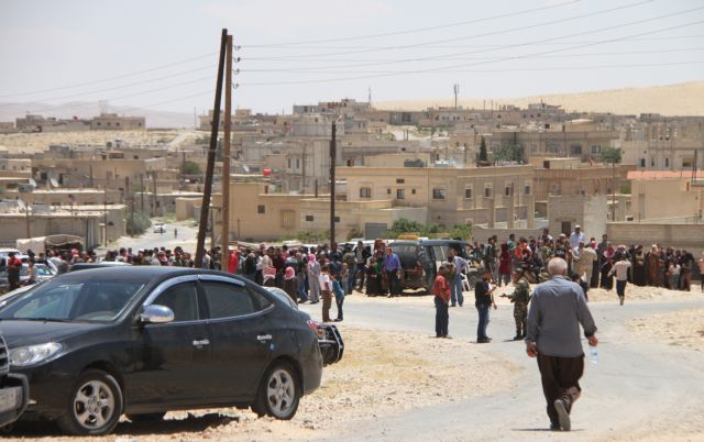 Displaced Syrians return from Lebanon