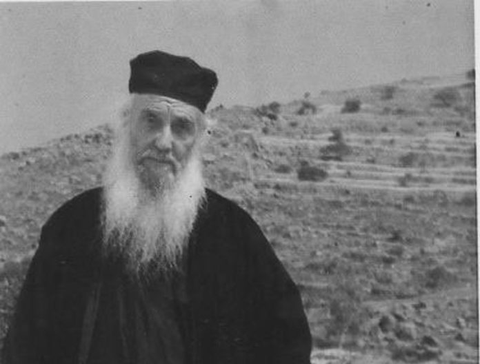 gerontas-amfiloxios-makris