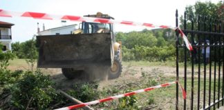 Η πρώτη κατεδάφιση αυθαιρέτου στην Κασσάνδρα Χαλκιδικής