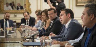 Αλ. Τσίπρας στο υπουργικό: Δεσμευτείτε ότι δεν θα στηρίξετε ενδεχόμενη πρόταση μομφής