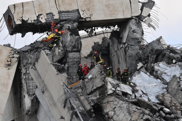 Bridge collapses on Genoa highway