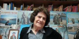 Πέθανε η τραγουδίστρια Άννα Σαρρή Καραμπεσίνη