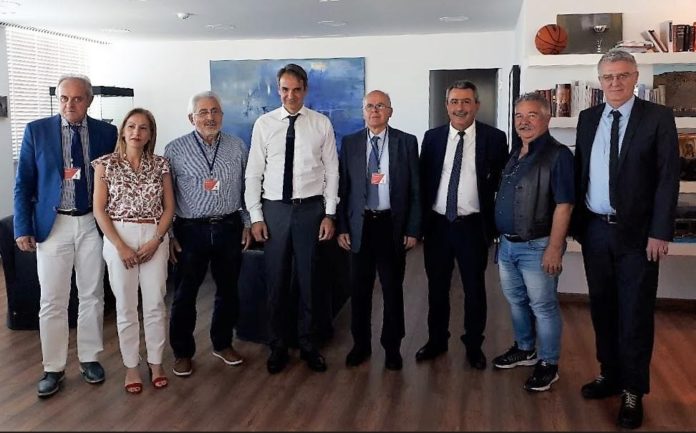 αποκεντρωμενη