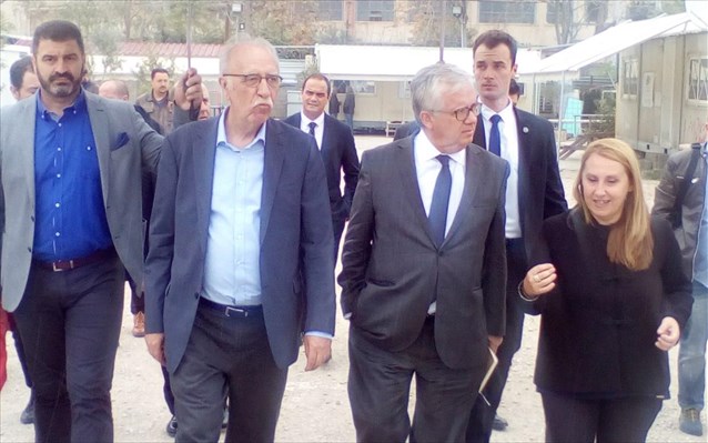 episkepsi-bitsa-kamprita-sti-domi-elaiona
