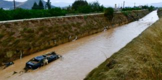 Εικόνες καταστροφής από το πέρασμα της κακοκαιρίας σε όλη τη χώρα