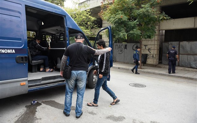 thessaloniki-ekkenosi-ktiriou-opou-diemenan-metanastes-prosagogi