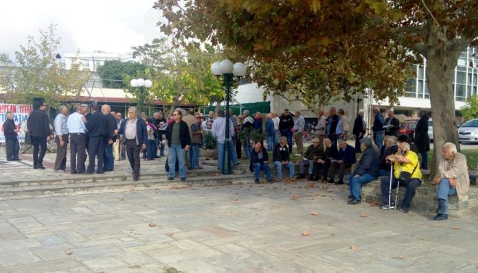 ΣΥΝΤΑΞΙΟΥΧΟΙ ΣΥΓΚΕΝΤΡΩΣΗ