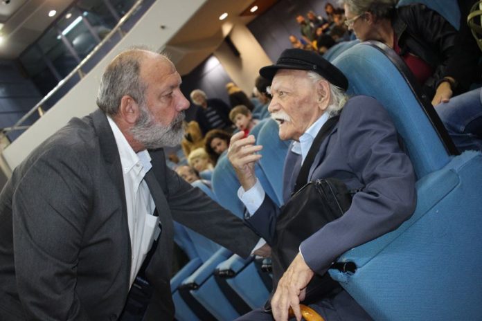 μαμουρης