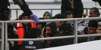 Λέσβος: Η Frontex διέσωσε 35 μετανάστες, συνελήφθη ο διακινητής