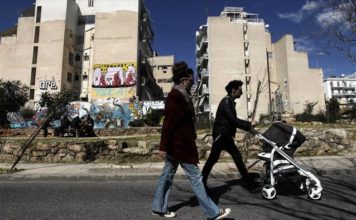 ΕΛΣΤΑΤ: Αύξηση 77,8% στις πράξεις υιοθεσίας το 2017