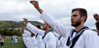 Ορκίστηκε ναύτης ο γιός του Πάνου Καμμένου