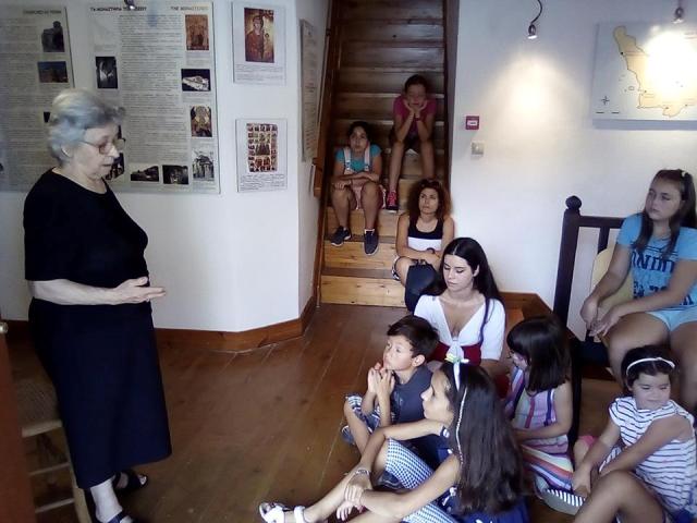 magnon sofikitou ΜΕ ΤΑ ΠΑΙΔΙΑ ΤΗΣ ΣΚΟΠΕΛΟΥ