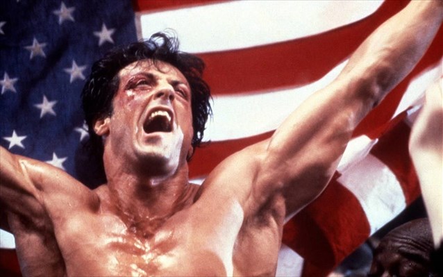 rocky-balboa-enas-thrulos-kremaei-ta-gantia-tou