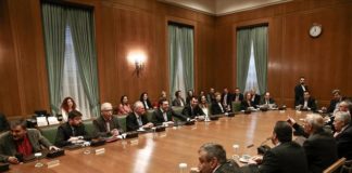Υπουργικό συμβούλιο: 15.000 προσλήψεις μόνιμων εκπαιδευτικών έως το 2021