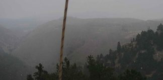 Χιονίζει τώρα για τα καλά στην Πάρνηθα