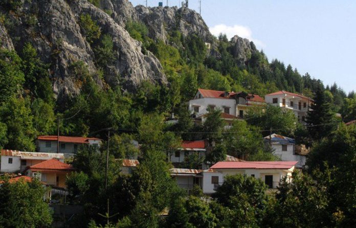 χωριο τρικαλα