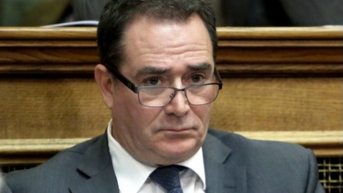 makropouliotis
