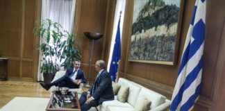 Τι συζήτησαν Μητσοτάκης – Καραμανλής