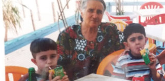 Εμεινε έγκυος και γέννησε στα 60 -Η ιστορία που έγινε θέμα διεθνώς και προκάλεσε σχόλια