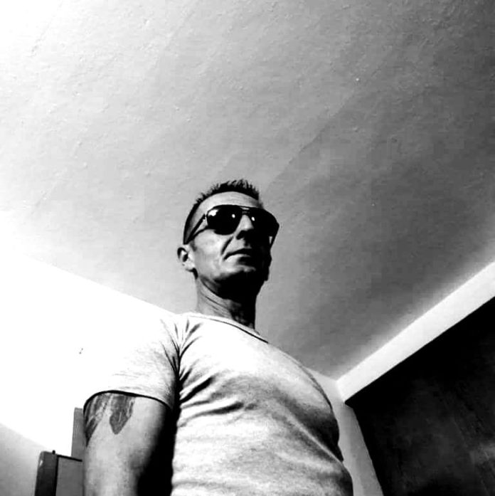 αποστολος κλαδας