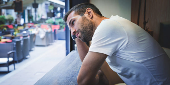 antras-skeftetai-parathuro-2019-7-8