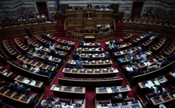 Διαβιβάστηκε στη Βουλή ποινική δικογραφία για Π. Πολάκη και Στ. Κοντονή