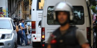 Επιχείρηση στα Εξάρχεια: Τρεις προσαγωγές – 143 άτομα στο Αλλοδαπών