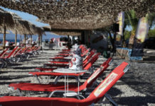 «Χρυσάφι» το μπάνιο στη θάλασσα: Έως και 122 ευρώ το ημερήσιο κόστος για μια τετραμελή οικογένεια