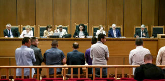 Δίκη Χρυσής Αυγής: Απαλλαγή Λαγού και Μίχου προτείνει η εισαγγελέας για την επίθεση στο «Συνεργείο»