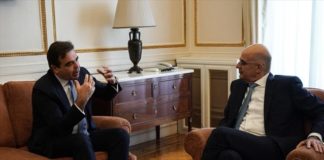 Για ευρωπαϊκά θέματα συζήτησαν Ν. Δένδιας – Μ. Σχοινάς
