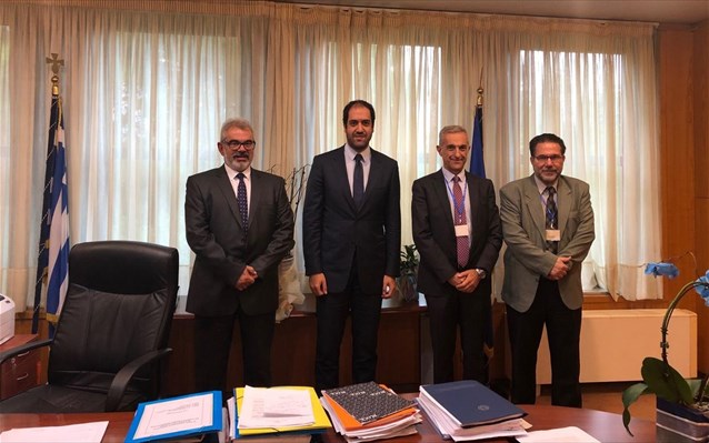 sunantisi-syndde-me-yfupourgo-metaforon-ikefalogianni