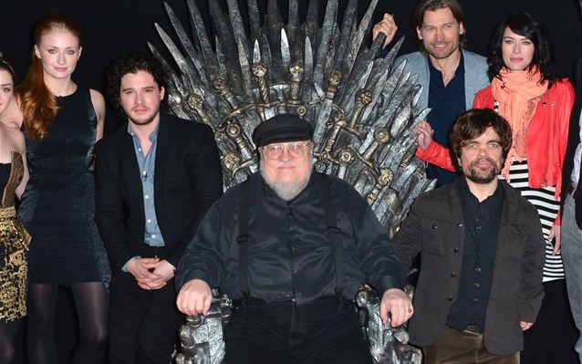game-of-thrones-diaforetiko-finale-tha-dosei-o-george-rr-martin