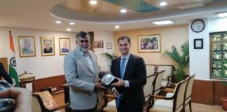 Θεοχάρης: Η Ελλάδα έχει πολλά να προσφέρει στον Ινδό επισκέπτη