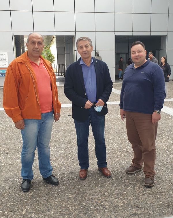 ΠΑΡΑΔΟΣΗ ΣΗΜΑΙΕΣ ΣΕ ΝΟΣΟΚΟΜΕΙΟ ΜΑΪΟΣ 2020 ΜΑΟΥΣΙΔΗΣ ΔΕΛΗΓΙΑΝΝΗΣ -1