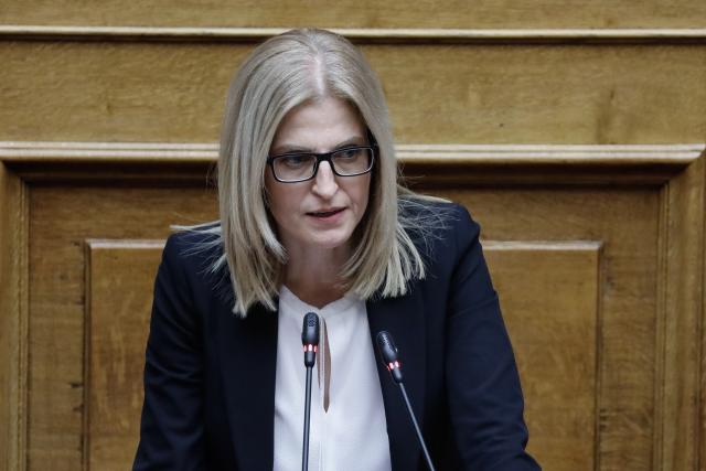 ΔΩΡΑ ΑΥΓΕΡΗ - ΒΟΥΛΗ