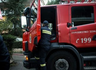 Εγγονός έσωσε τον παππού του όταν ξέσπασε φωτιά στο διαμέρισμα που έμενε