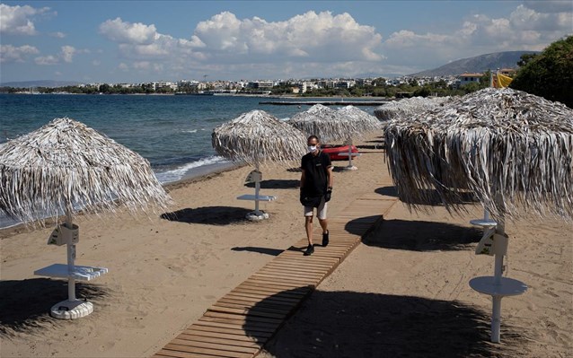 ellada-koronoios-paralia-tourismos