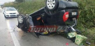 Μητέρα και παιδί εγκλωβίστηκαν σε αυτοκίνητο που ανετράπη
