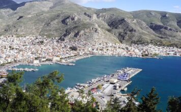 Στο τραπέζι τοπικά lockdown