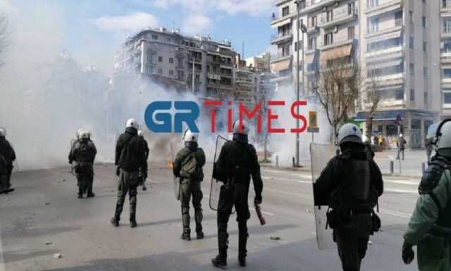 Θεσσαλονίκη ΤΩΡΑ: Επεισόδια μετά την πορεία κατά της ...