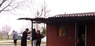 Συγκλονίζει η μητέρα του 4χρονου κοριτσιού που βρέθηκε κρεμασμένο από σχοινί